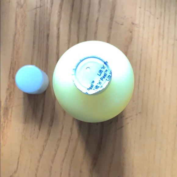 Kiehl’s Creme De Corpse Body Moisturizer - Picture 4 of 7